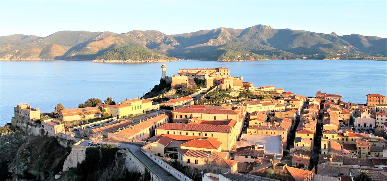 Suite Del Ponticello Portoferraio Exterior photo